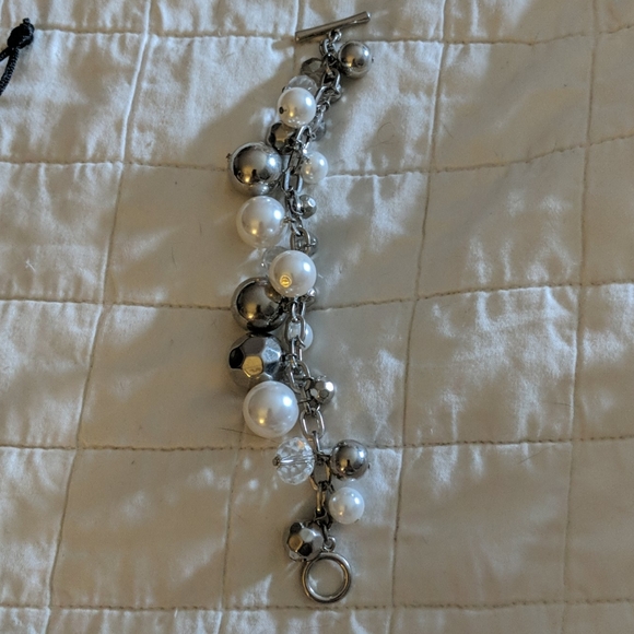Express silver and white bracelet - Picture 2 of 3